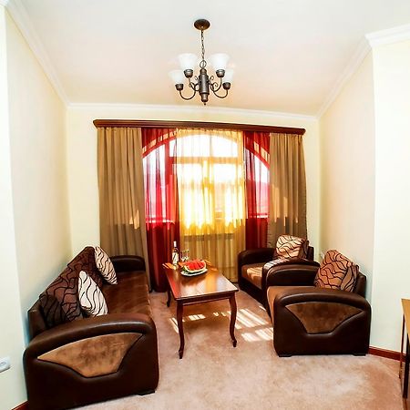 Amrots Hotel Vaykʼ エクステリア 写真