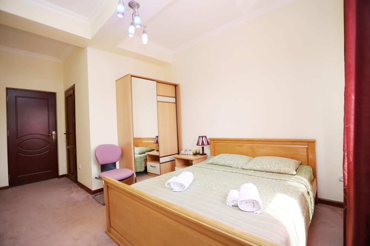 Amrots Hotel Vaykʼ エクステリア 写真