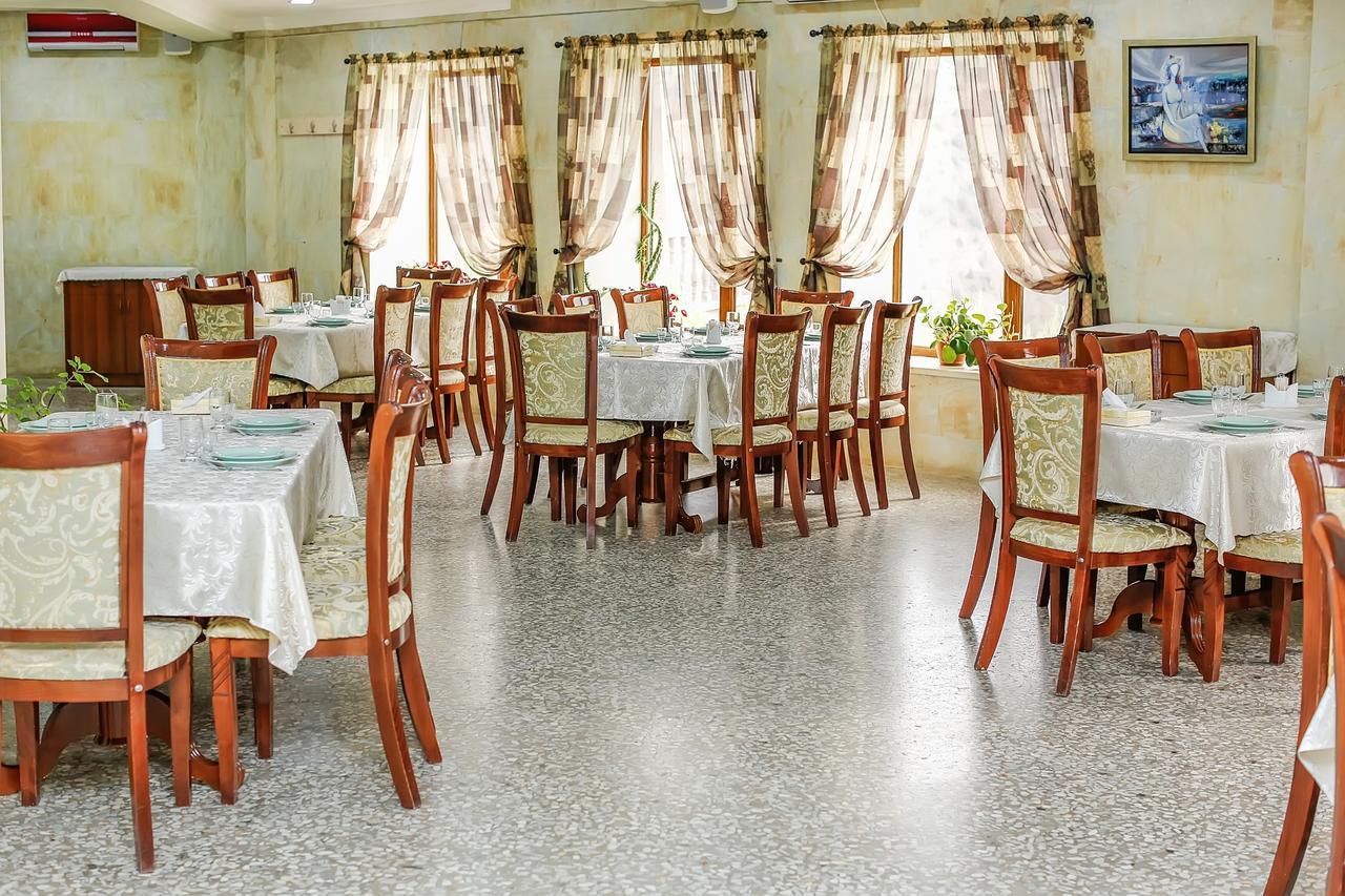 Amrots Hotel Vaykʼ エクステリア 写真