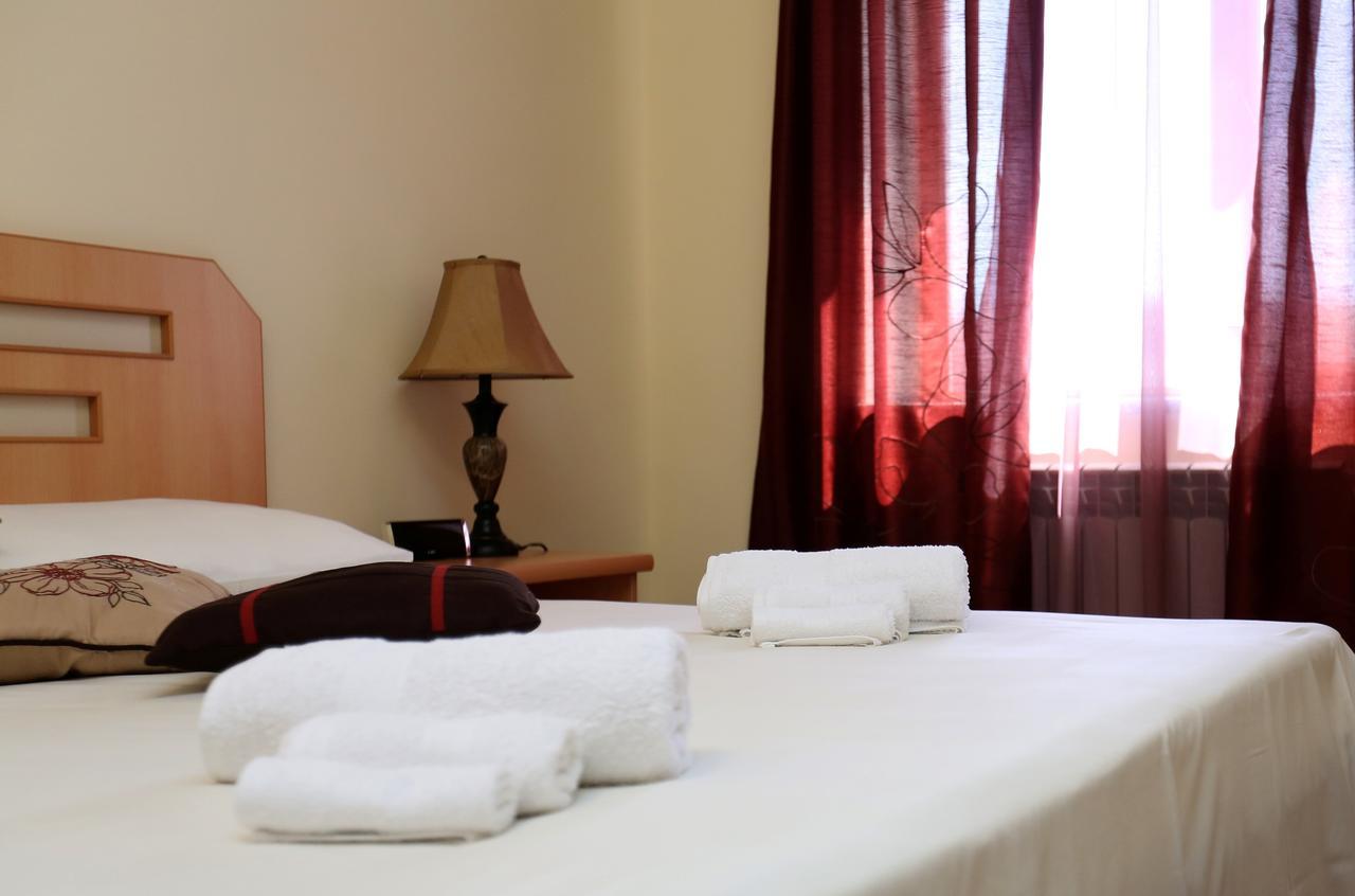 Amrots Hotel Vaykʼ エクステリア 写真